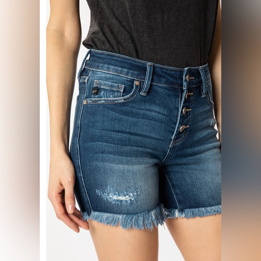 Kancan Zay Mid Rise Distressed Button Fly Jean Shorts With Frayed Hem Size Large